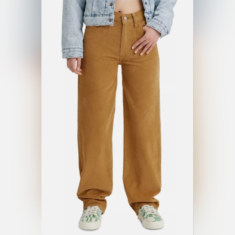 Levis Women's 94' Baggy Corduroy Pant.